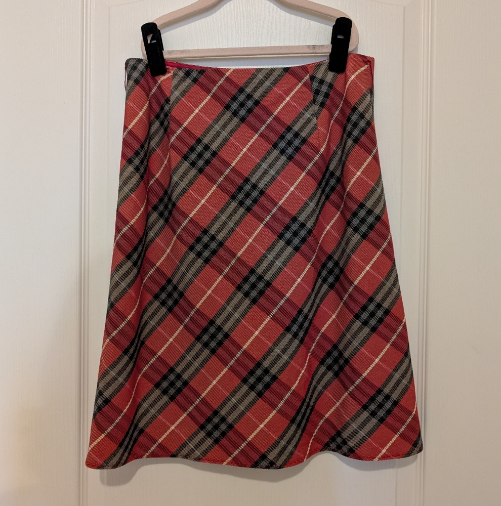 EUC Burberry blue label red skirt